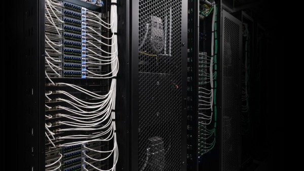 NVIDIA发布可扩展式“AI工厂”搭建蓝图及基础软件服务